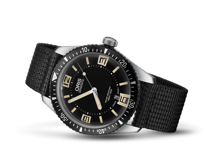 Image of Divers Sixty-Five